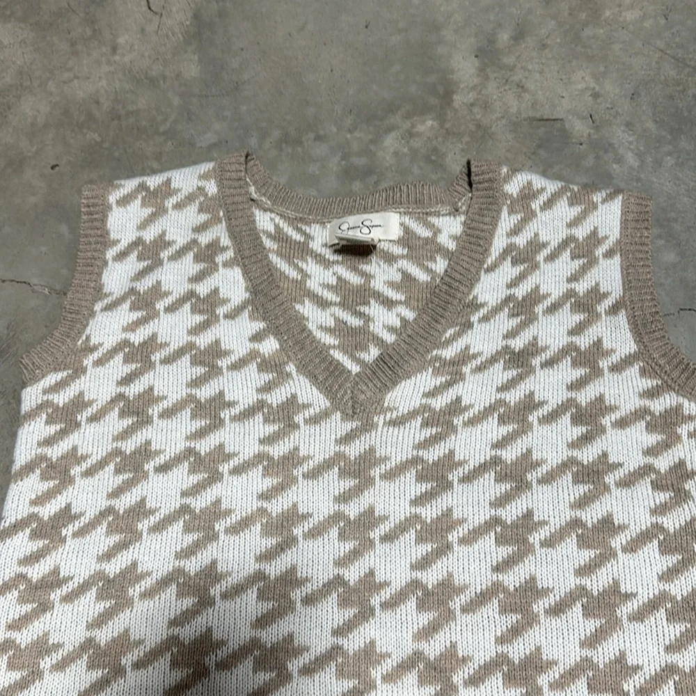 Jessica Simpson Tops | Women's Sweater Vest Size Small / Nwot /‎ Nn-23